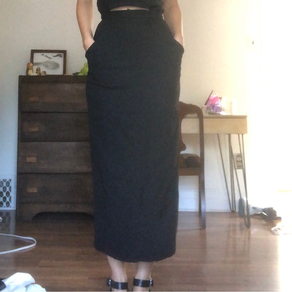 Long Jones New York wool skirt - Picture 2 of 4